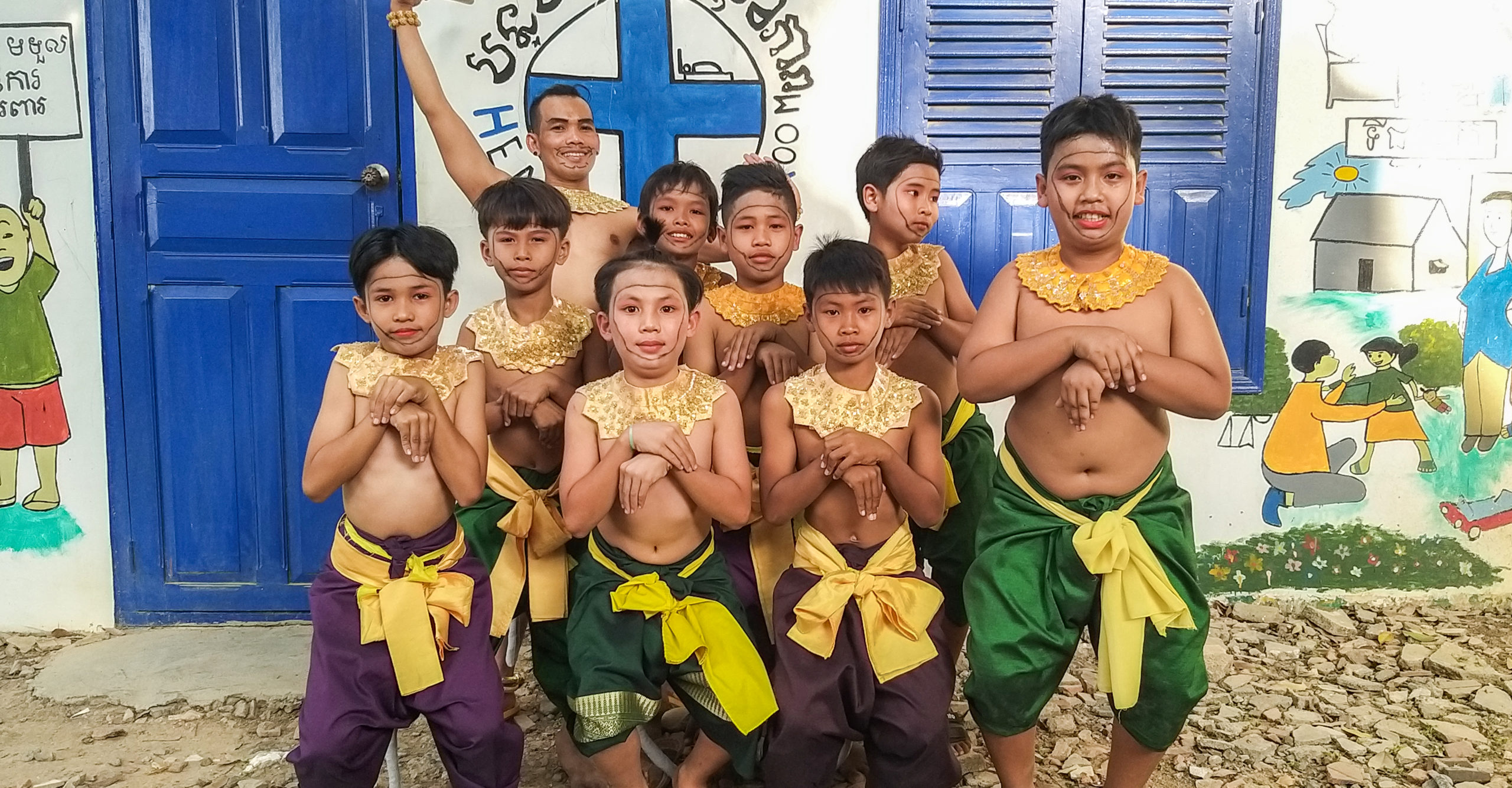 Catch up on the monkey dance invasion at Phare's Big Top dance showcase!