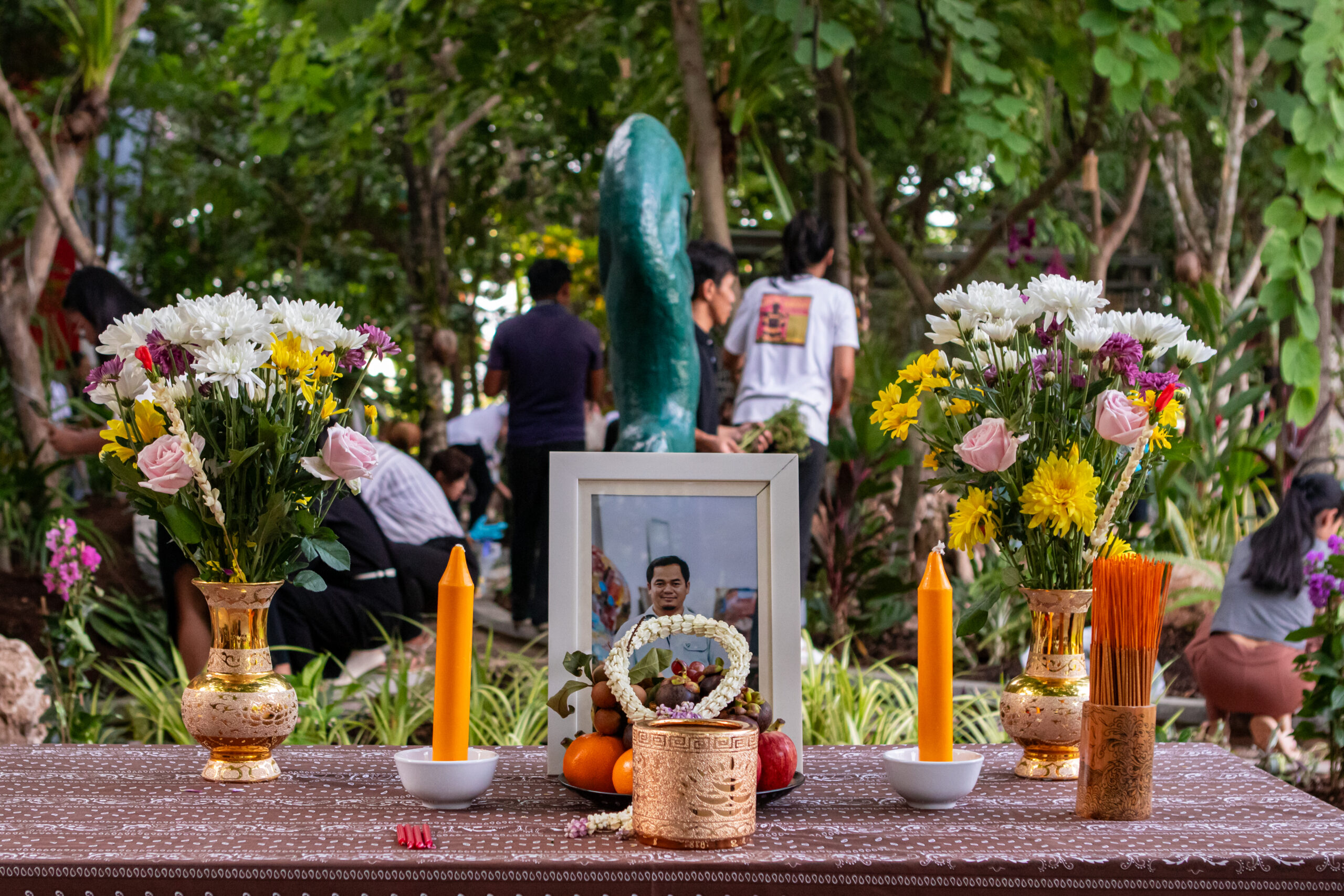 Listen to this podcast recorded in the occasion of the commemoration of Lokru SREY Bandaul.